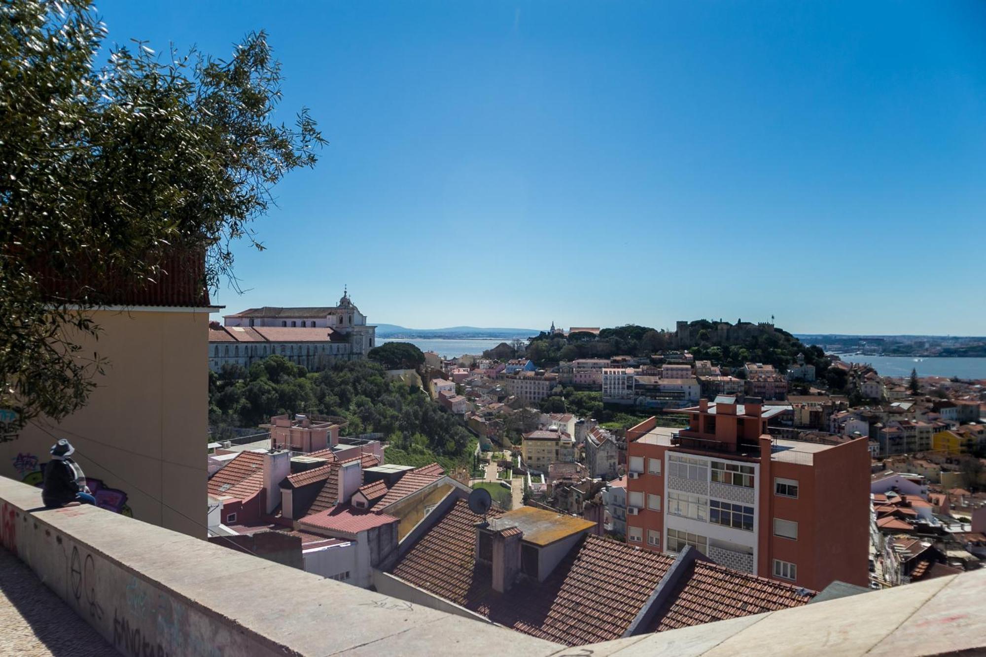 Happy Stay Lisbon - Suite With A View, Private Terrace & Ac Экстерьер фото